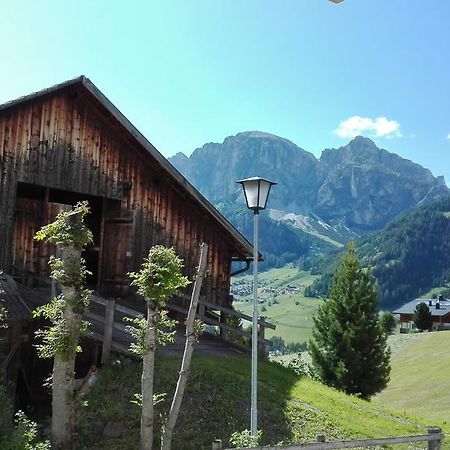 Pensione Valbona Corvara In Badia Exterior photo